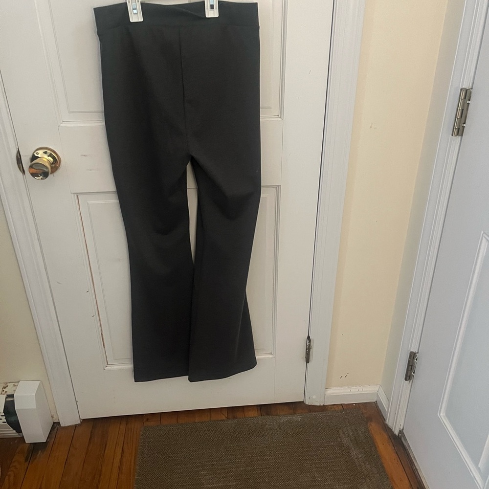 Gray pulling flare pants - Picture 2 of 4